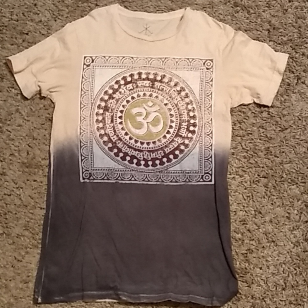 Graphic tee